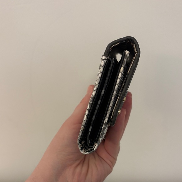 Jessica Simpson Black Python Wallet - Picture 12 of 12